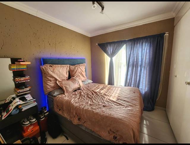 3 BEDROOM TOWNHOUSE FOR SALE IN ALBERANTE